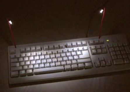 Самодельная светодиодная подсветка клавиатуры в работе