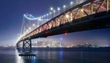 Мост Bay Bridge в Сан-Франциско осветили 25 тыс. светодиодных ламп